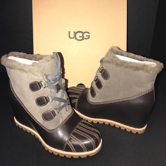 UGG Shoes - Ugg Wedge Boot 💸